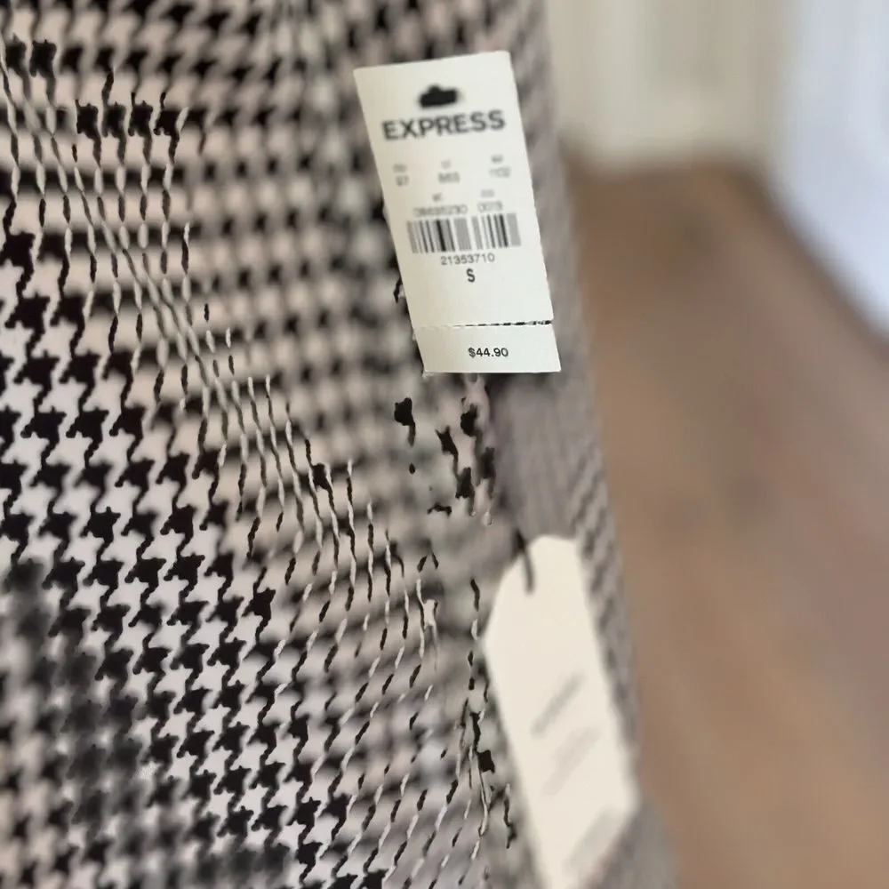 NEW $44 Express S Red Houndstooth Plaid Crepe Reversible Cami Tank‎ Xmas Dressy - Picture 2 of 8